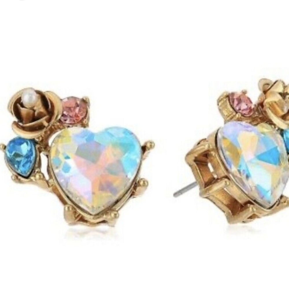 BETSEY JOHNSON IRRIDESCENT CRYSTAL HEART EARRINGS NWT